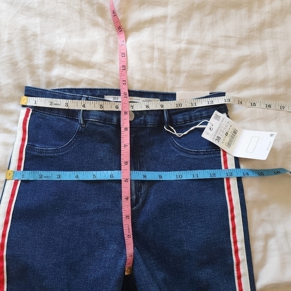 Zara High-Rise Racer Stripe Frayed Raw Hem Jeans size 6 NWT - Picture 4 of 8